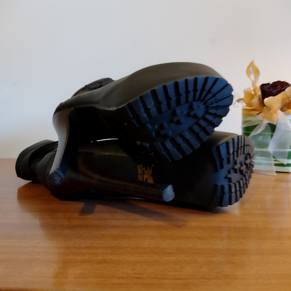 Sheikh Platform lace up booties - Picture 8 of 10